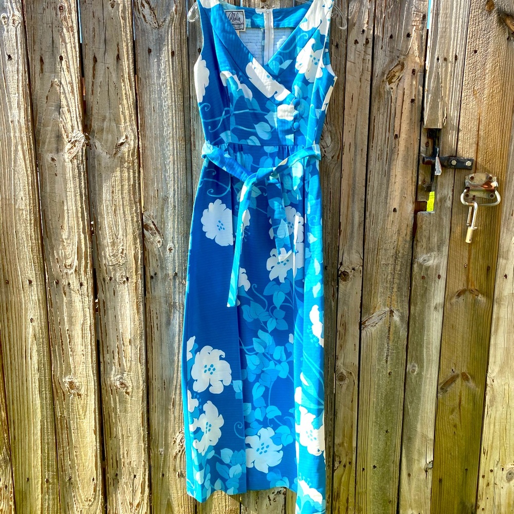 Malia Honolulu beautiful multicolored sundress